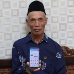 Salah satu peserta program JKN atau Jaminan Kesehatan Nasional dari Desa Pehkulon, Kecamatan Papar, Kabupaten Kediri, Sukardi (61).