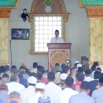 Menteri ATR/BPN, Nusron Wahid saat isi khotbah di salah satu masjid di Tangerang. Foto: Ist.