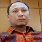 Ketua KPU Gresik Ahmad Roni.