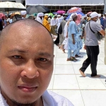 Ketua DPRD Kota Probolinggo, Abdul Mujib, saat berada di Tanah Suci Mekkah.
