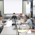 Ketua DPRD Gresik, M. Syahrul Munir, bersama anggota BK saat rapat internal. Foto: Ist.