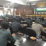 Suasana rapat paripurna dengan agenda penyampaian rekomendasi LKPJ Bupati Tahun Anggaran 2018.