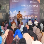 Wakil Bupati Gresik saat membuka kegiatan Pemda Gresik berhaji. Foto: Ist.