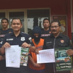 Polresta Sidoarjo saat memberikan rilisnya.