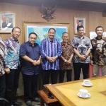 Menteri Arif saat menerima kunjungan delegasi panitia HPN 2019 di Ruang Kerja Menteri Pariwisata, Gedung Sapta Pesona, Jakarta, Rabu (12/12) kemarin.