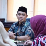 Plt Wali Kota Pasuruan saat memimpin rakor yang membahas UMK 2025.