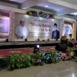 Prof Dr KH Asep Saifuddin Chalim, MA, saat memberikan taushiyah dalam acara Wisuda Tahfidz Al Quran ke-8 SMA U BP Amanatul Ummah di Masjid Raya KH Abdul Chalim Pondok Pesantren Amanatul Ummah Pacet Mojokerto, Sabtu (25/5/2025). Foto: MMA/bangsaonline