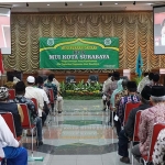 Wali Kota Surabaya Tri Rismaharini membuka Musyawarah Daerah (Musda) IX Majelis Ulama Indonesia (MUI) Kota Surabaya melalui virtual, Sabtu (31/10). foto: ist.
