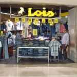 Showroom Lois Jeans yang ada di Mall Tunjungan Plaza 3 lt.1.