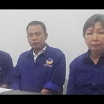 Sudarsono (Ketua DPD NasDem Surabaya), Ainul Yaqin (Bappilu NasDem Jatim), Sri Sajekti Sudjunadi (Ketua DPW NasDem Jatim) saat audiensi dengan wartawan. foto: DIDI ROSADI/ BANGSAONLINE