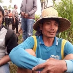 Patman, petani yang mengetahui 4 pelaku masuk di ladang miliknya. foto: SUWANDI/ BANGSAONLINE