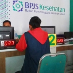 Meski banyak tunggakan klaim, pelayanan bagi peserta BPJS tetap berjalan. foto: YUNIARDI S/ BANGSAONLINE