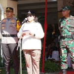 Pj Wali Kota Kediri didampingi Kapolres Kediri Kota dan Dandim 0809/Kediri saat memberi sambutan. Foto: Ist