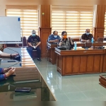 Gugus Tugas Surabaya saat menggelar rapat koordinasi dengan RSU dr Soetomo.