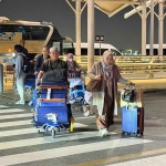 Jemaah umrah Indonesia yang masih tertahan di Bandara King Abdulaziz Internasional Airport. Foto: Dok Kemenhaj.