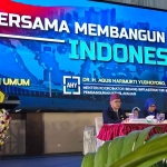 Agus Harimurti Yudhoyono saat memberi sambutan di hadapan mahasiswa baru UTM.