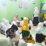 Para siswa di wilayah Senori saat mengikuti Munaqosah. foto: AHMAD/ BANGSAONLINE