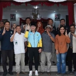 Bupati Trenggalek saat foto bersama nominator lomba Wana Lestari Nasional.