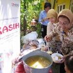 POSYANDU. Program penguatan posyandu dan kampanye kesehatan yang digelar PT Hero Supermarket Tbk di Kelurahan Sidodadi dan Simolawang Surabaya. foto : nisa/bangsaonline