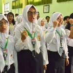 Ilustrasi anak-anak sekolah di Kota Surabaya. foto: ist