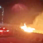 Mobil terbakar di Jembatan Suromadu.