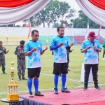 Wakil Wali Kota Pasuruan, Adi Wibowo, saat mengikuti giat olahraga dalam rangka memperingati HUT ke-1093 Kabupaten Pasuruan.