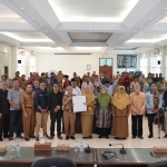 Foto bersama usai acara Forum Konsultasi Publik rancangan awal RKPD Kabupaten Tuban 2026