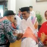 Bupati Pacitan, H. Indartato saat melepas CJH asal Pacitan di Pendopo Pemkab.