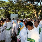 Kegiatan manasik massal para calon jemaah haji asal Kabupaten Tuban sebelum berangkat ke tanah suci.