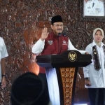 Mensos Saifullah Yusuf saat sosialisasi DTSEN kepada Kades di Bojonegoro
