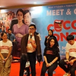 Beberapa pemain film Cocote Tonggo saat menggelar jumpa pers. Foto: Ist