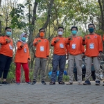 Para relawan dari Kabupaten Pamekasan saat mengikuti Rakornis dan Jambore Relawan 2021 di Obi Camp, Trawas, Mojokerto.