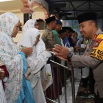 Kapolres Kediri Kota, AKBP Bramastyo Priaji, saat bertemu masyarakat. Foto: Ist