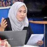 Profesor Dr Ir Aulia Siti Aisjah MT jadi profesor perempuan pertama pada pendidikan teknik fisika di Indonesia.