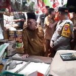 Wakil Bupati Jombang, M. Salmanudin Yazid, saat kunjungi Pasar Pon.