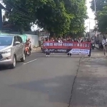 Kampanye gerakan menangkan kotak kosong di Kota Pasuruan.