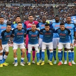 Napoli tak terkalahkan di Serie A dan menjadi juara grup di Liga Champions