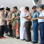 Pangarmatim saat penyambutan Wapres Jusuf Kalla di Lanud Juanda Surabaya, Jumat (19/1).