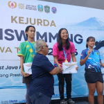 Atlet POSSI Kota Batu peraih medali di Kejurda Finswimming Jatim 2026.