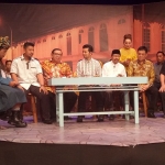 Tim Pemenangan Khofifah-Emil dalam dialog di JTV. Foto : IST