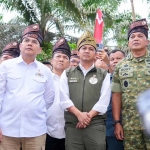 Wamen ATR/BPN dalam kegiatan relokasi di Desa Bagan Limau, Kabupaten Pelalawan.