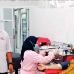 Wakil Wali Kota Probolinggo saat ikut donor darah.