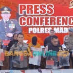 Wakapolres Madiun saat konferensi pers terkait kasus pencabulan. Foto: HENDRO SUHARTONO/BANGSAONLINE