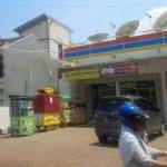 Salah satu minimarket di Tuban. foto: suwandi/ BANGSAONLINE