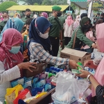 Bazar Murah yang diselenggarakan bersama-sama dengan Kodim kajaran wilayah Surabaya, Gresik, Sidoarjo dan Bangkalan di Makorem 084/BJ.