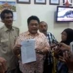 Wakil Sekjen DPP Partai Golkar, Ridwan Hisjam menghimbau kader Golkar di Jatim agar tetap solid. (Didi Rosadi/BANGSAONLINE)