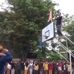 Pelajar SMPN 8 Kota Pasuruan saat memperingati Hari Pahlawan 2025.