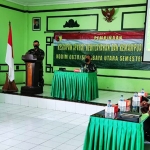 Suasana saat Kasiter Kasrem 084/BJ, Kolonel Kav M Jaelani, memberi pembekalan materi di Kodim Surabaya Utara.