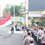 Upacara peringatan HKN atau Hari Kesadaran Nasional di Mapolres Kediri Kota. Foto: Ist