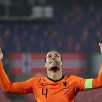 Virgil van Dijk memakai nomor punggung 4 di Timnas Belanda yang berlaga di Piala Dunia 2022. 